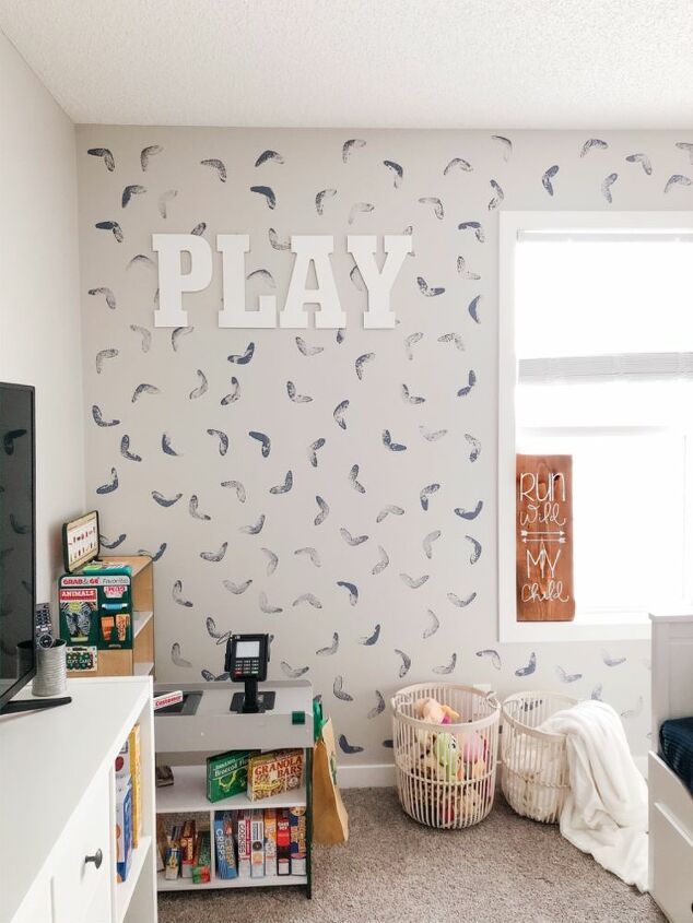 playroom diy accent wall