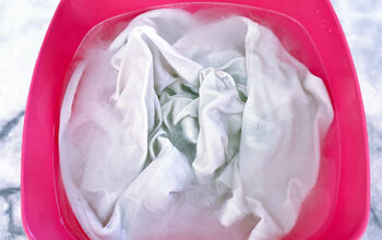 Homemade Oxygen Bleach for Laundry