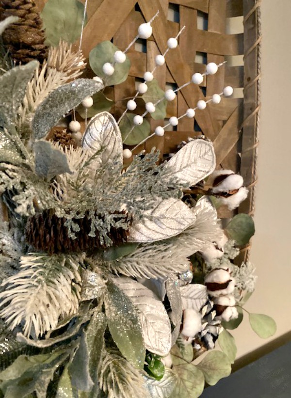 make a diy tobacco winter wreath