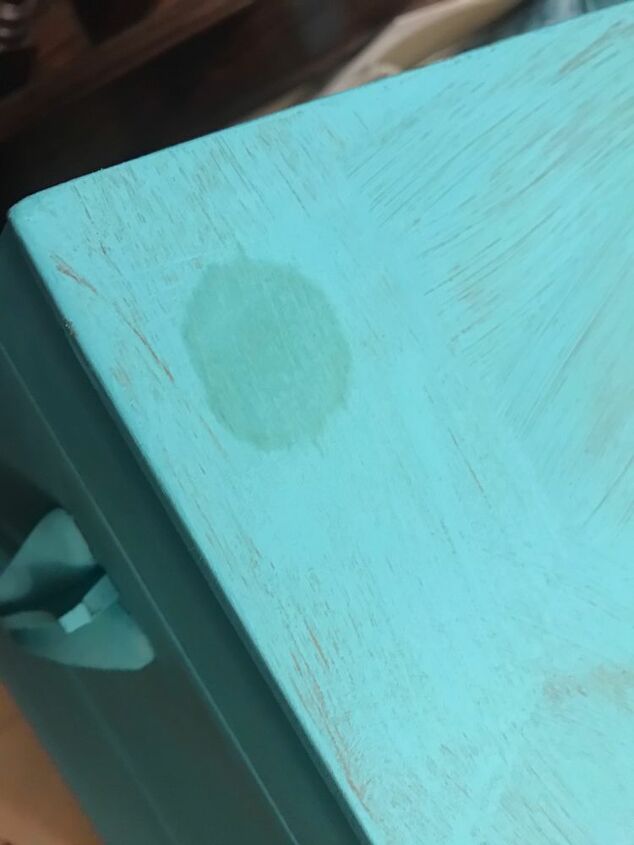 quick tip on fixing bleed through on chalk painted furniture and decor