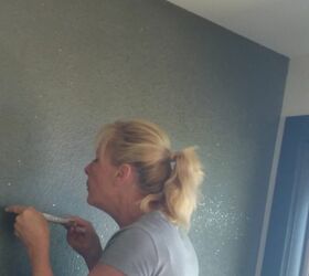 accent glitter wall of fame diy, Blowing glitter onto the wall