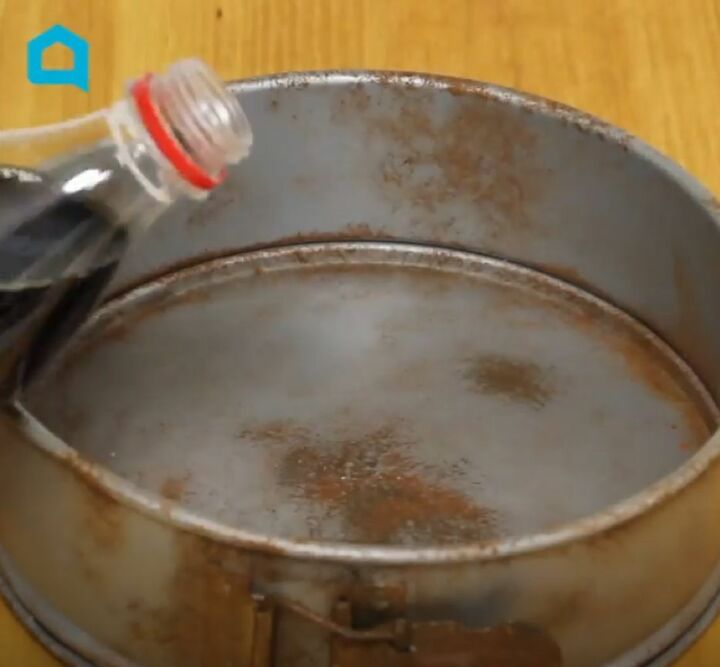 4 clever pan cleaning tricks every homeowner should save