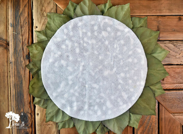 diy leafy chargers placemats
