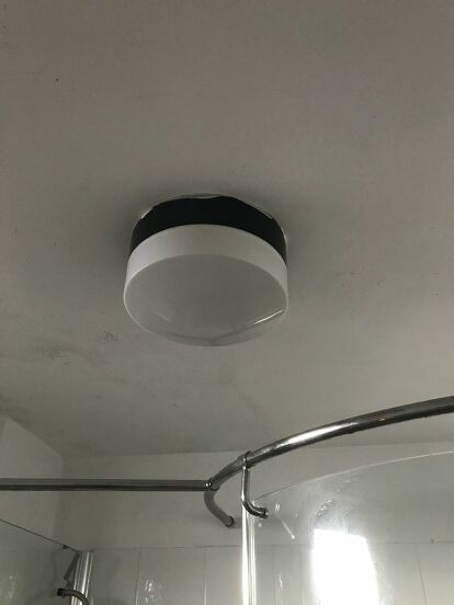 Enclosed Bathroom Ceiling Light, How To Change Light Bulb In Ceiling Fixture