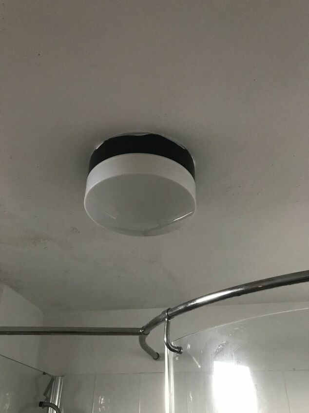 Enclosed Bathroom Ceiling Light, How To Uninstall A Bathroom Light Fixture