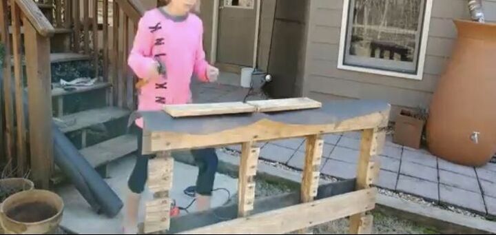 upcycle pallets to build an almost free vegetable and herb garden bed, Enclose Pallet Sides