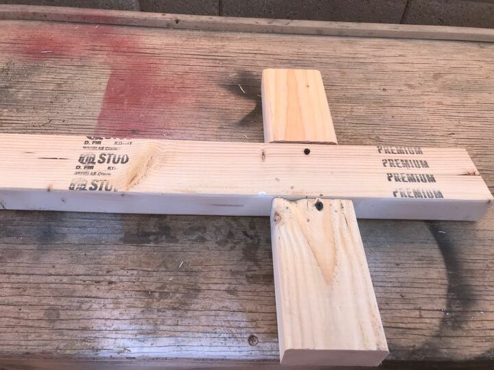 cmo hacer una cruz de madera con cristal, Madera en forma de cruz