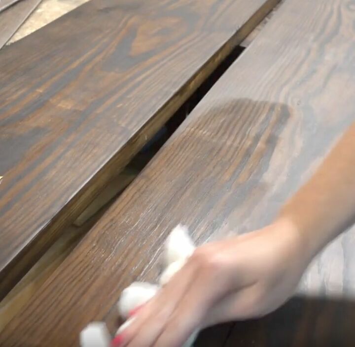 how to apply water based polyurethane topcoat