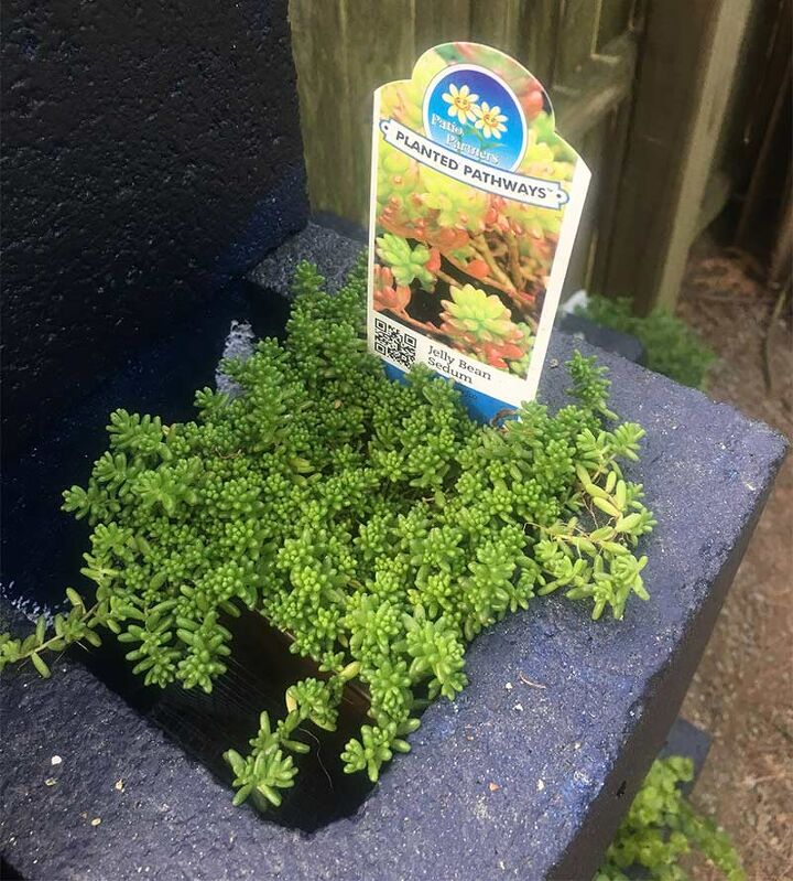 diy vertical cinder block planters sculpture