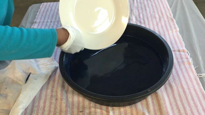 diy abstract art plate wall