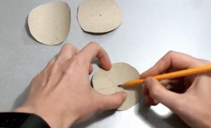 how to make a rose from a cardboard tube recycled toilet paper roll, Draw Petals