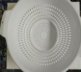 how to use a colander