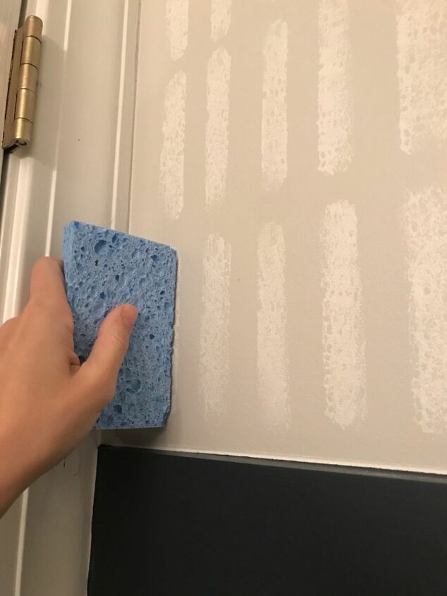 How To Sponge Paint A Wall Diy Hometalk