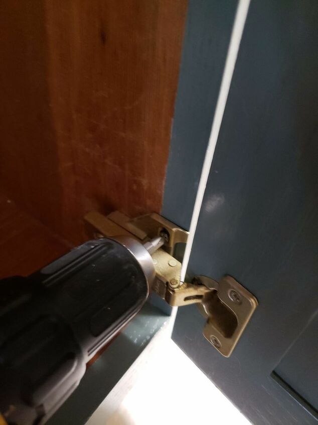 furniture hustlers kitchen cabinet refresh