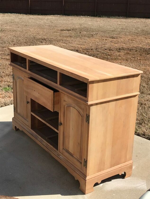 natural buffet table