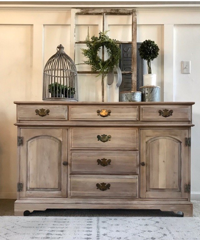 natural buffet table