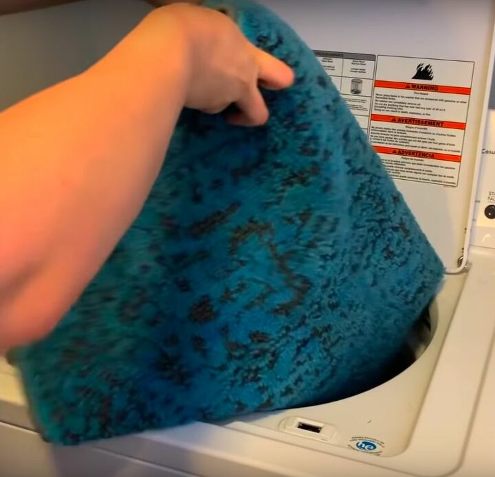 how to dye a rug to bring it back to life, Wash the Rug