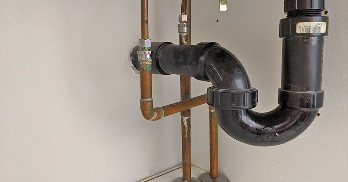 Installing Water Shut Offs Without Power Tools or Soldering! | Hometalk How To Shut Off Water To House Without Tool Installing Water Shut Offs Without Power Tools or Soldering! | Hometalk - How To Shut Off Water To House Without Tool