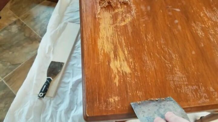 como criar belas mesas laterais restauradas em estilo country, Tira e areia