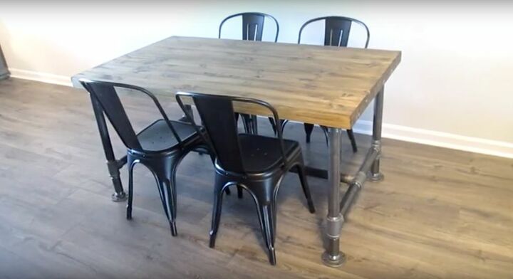haz una mesa con patas de tubo de estilo industrial con una sola herramientaa, DIY Mesa con patas de tubo de estilo industrial