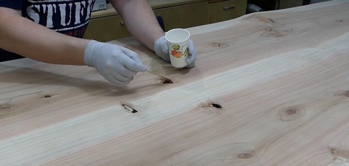 como fazer uma mesa de jantar de madeira de borda viva