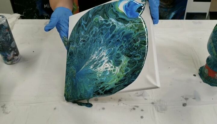 diy acrylic pour vase and canvas for 10, Tilt Canvas to Fill in Center