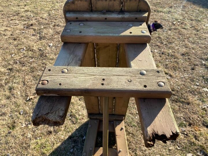 Benches With Rotted Legs, How To Protect Picnic Table Legs