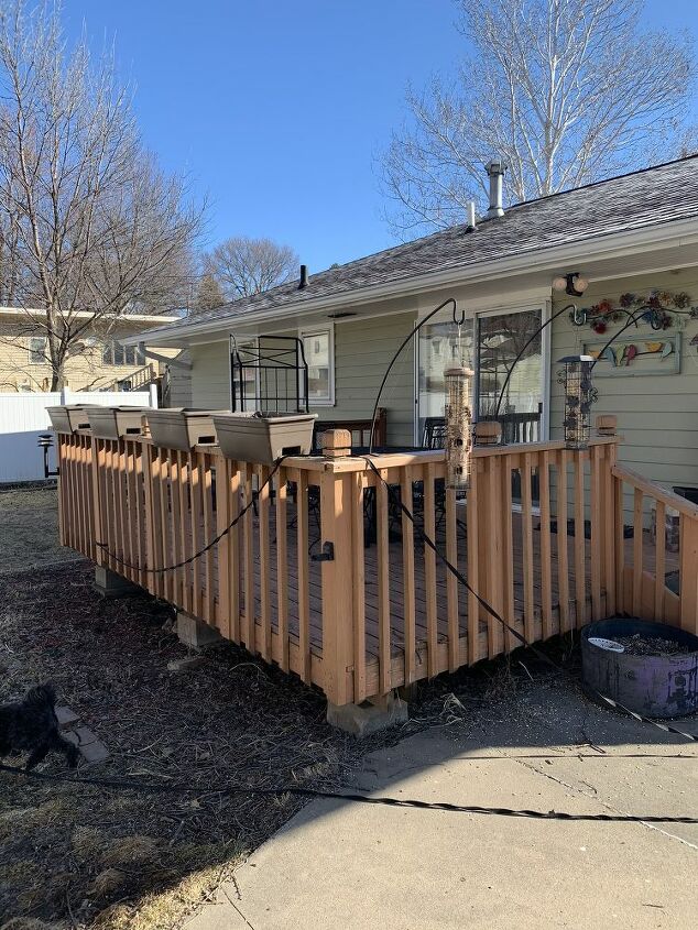 can you suggest some ideas for creating deck privacy