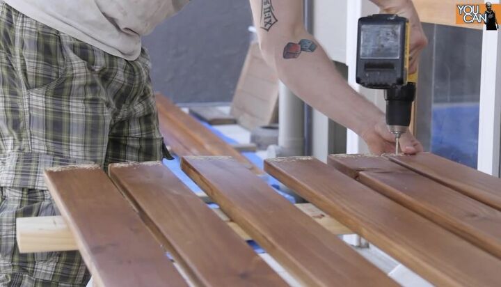 diy wood privacy screen, Drill Holes