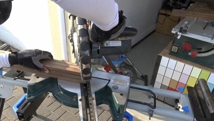 fence to furniture flip diy chairs, Cut Boards for Chair Base from Fence Post