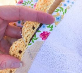 how to add a pretty crocheted edge to a tea towel