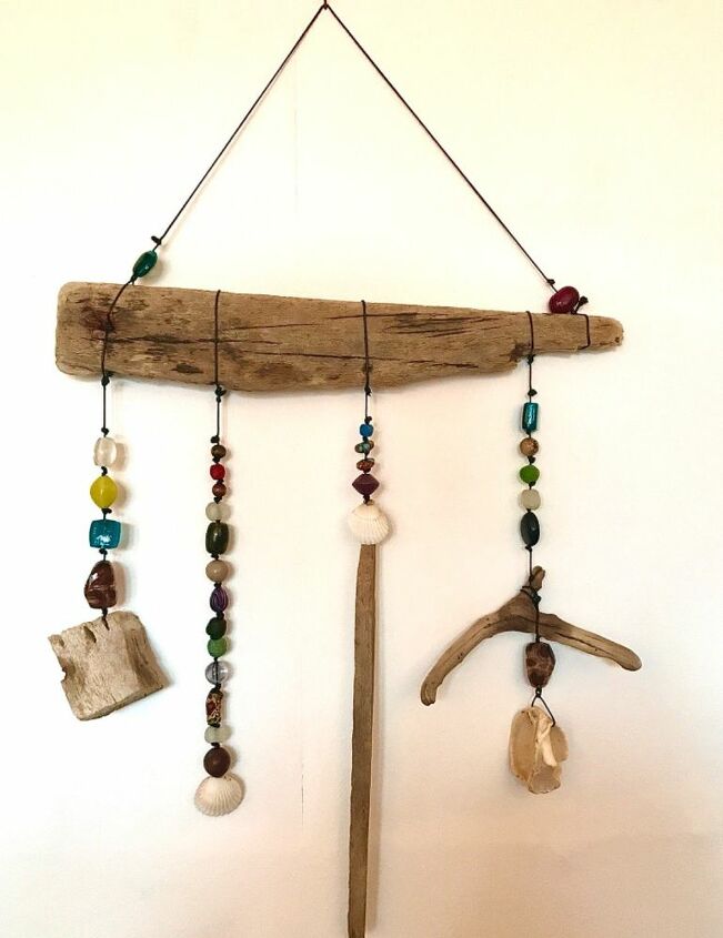 how to make a beautiful piece of wall art from beach finds