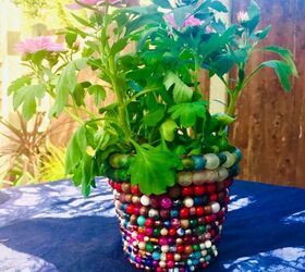 how to transform your plastic plant pots with beads, Beaded plant pot