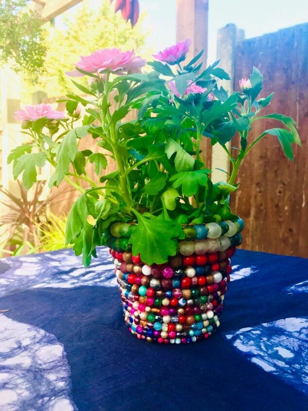 how to transform your plastic plant pots with beads, Beaded plant pot
