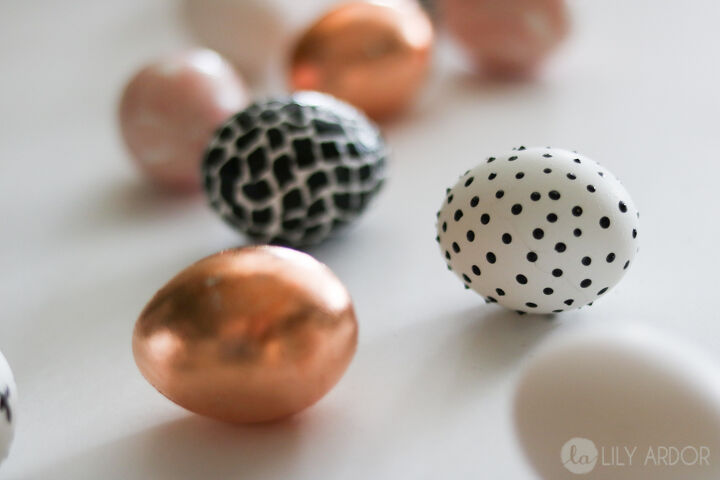 15 tcnicas de decoracin de huevos de pascua que no podemos esperar a probar este ao, Huevos de Pascua modernos DIY