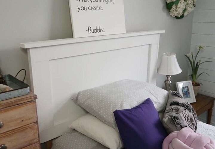 11 maneras de actualizar su dormitorio con un presupuesto, Construir una cama de plataforma por 60