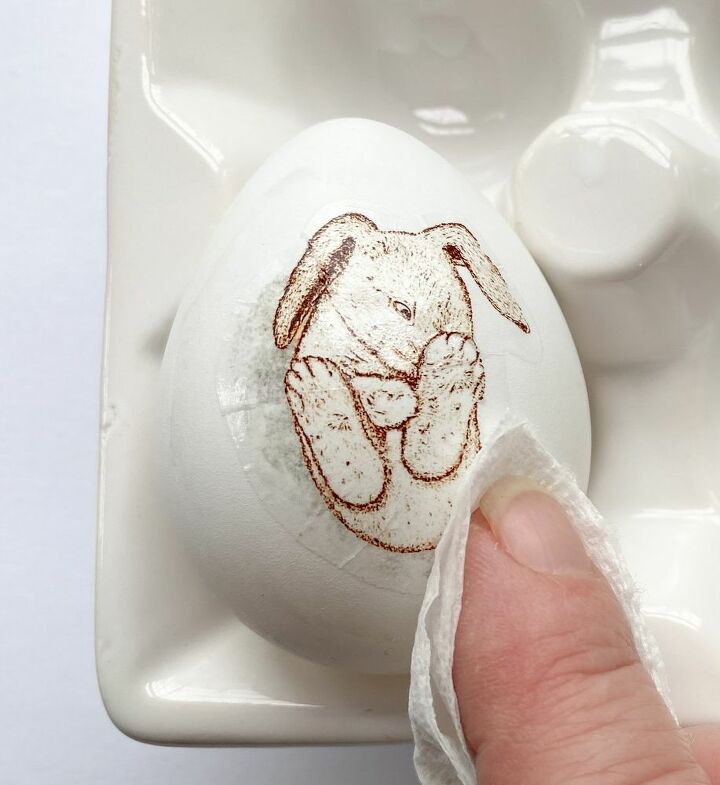 decorao fcil de ovo de pscoa com papel transfer base de gua