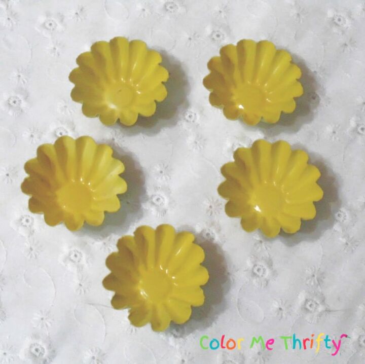 moldes de gelatina reaproveitados em flores divertidas