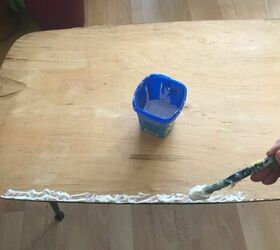 how to transform a coffee table with mosaic art, PVA glue onto table