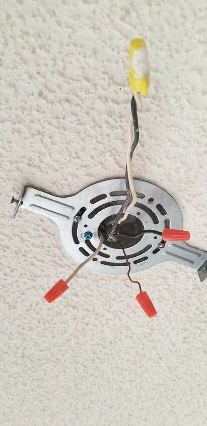 q replacing light fixture on spdt need wiring help