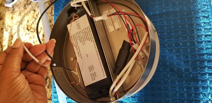 q replacing light fixture on spdt need wiring help