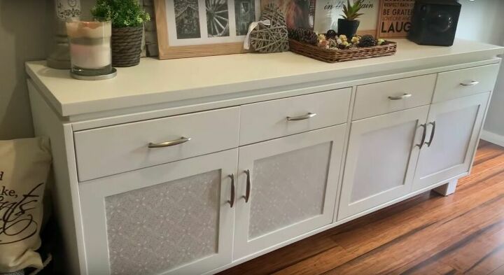quick and easy farmhouse cabinet update