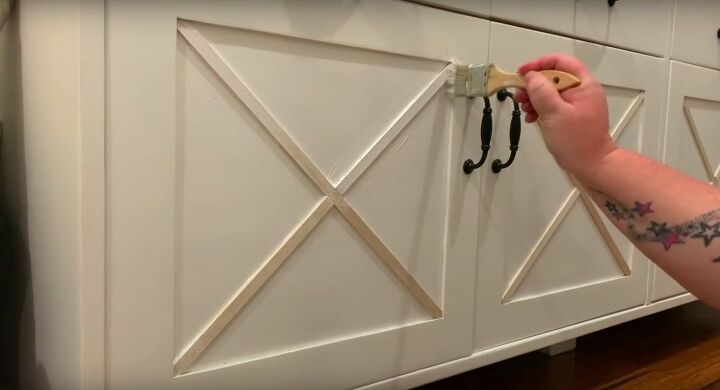 quick and easy farmhouse cabinet update, Paint