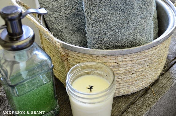 15 crazy creative ways to reuse old pots and pans around your home, Create a decorative basket from a suacepan