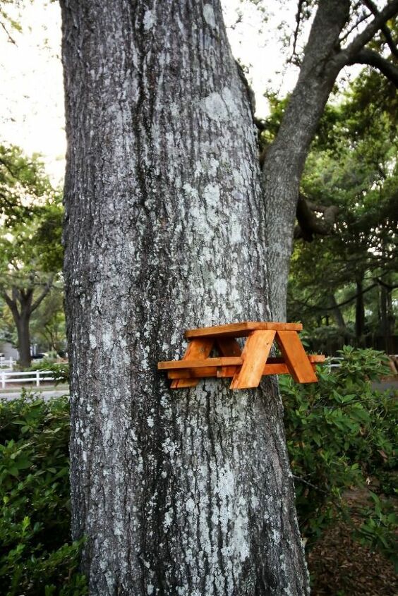 how to make a diy squirrel picnic table