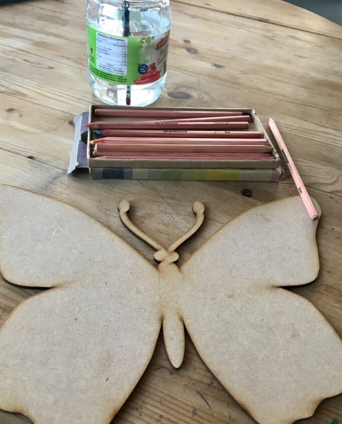 How To Paint A Beautiful Big Butterfly For Your Garden Diy Hometalk