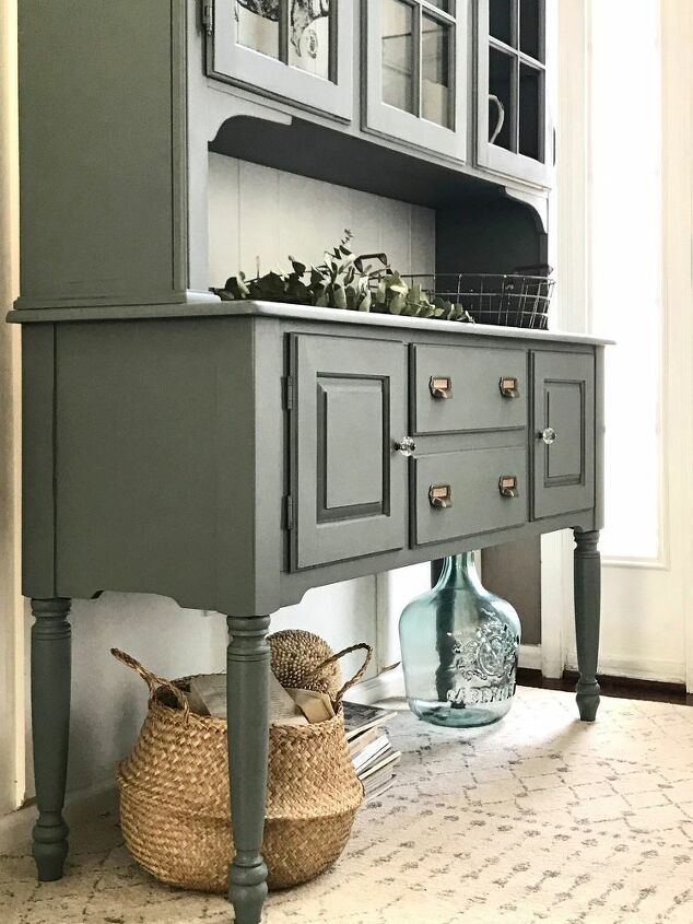 farmhouse hutch makeover