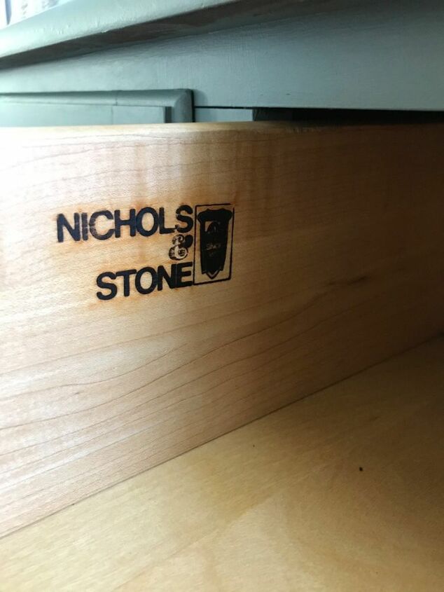 farmhouse hutch makeover