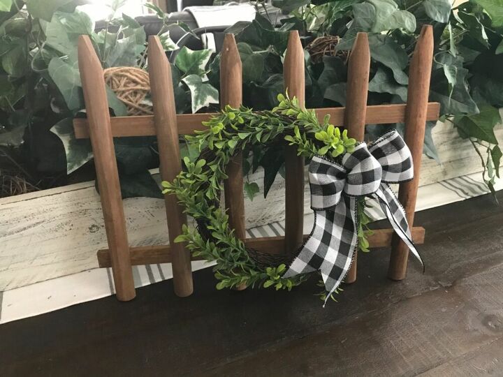 dollar store picket fence wall decor
