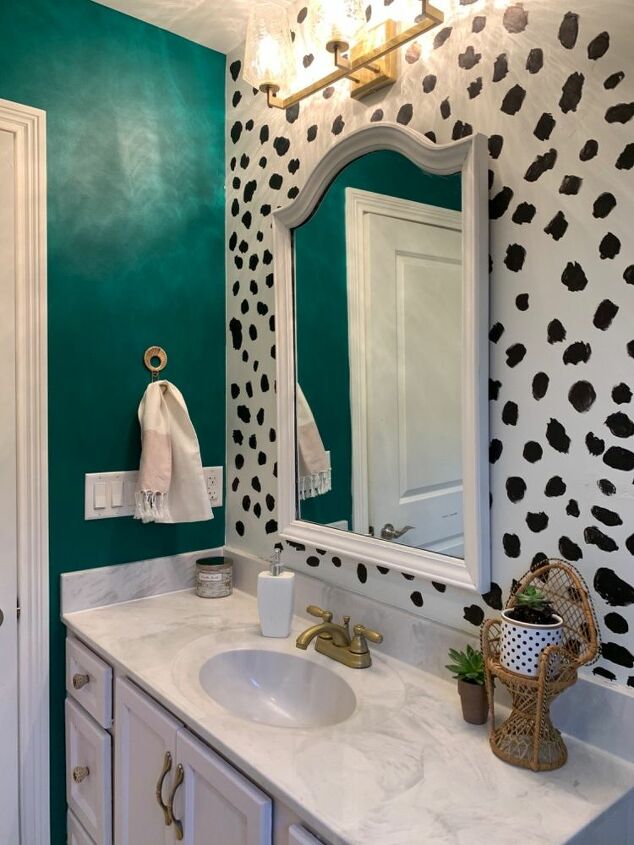 diy dotted accent wall